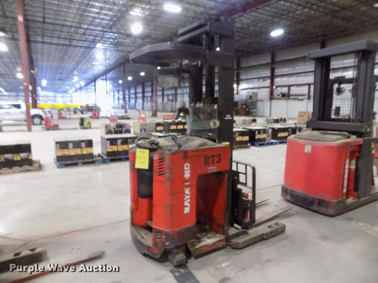 image for item EH9374 Raymond EASI-R30TT forklift
