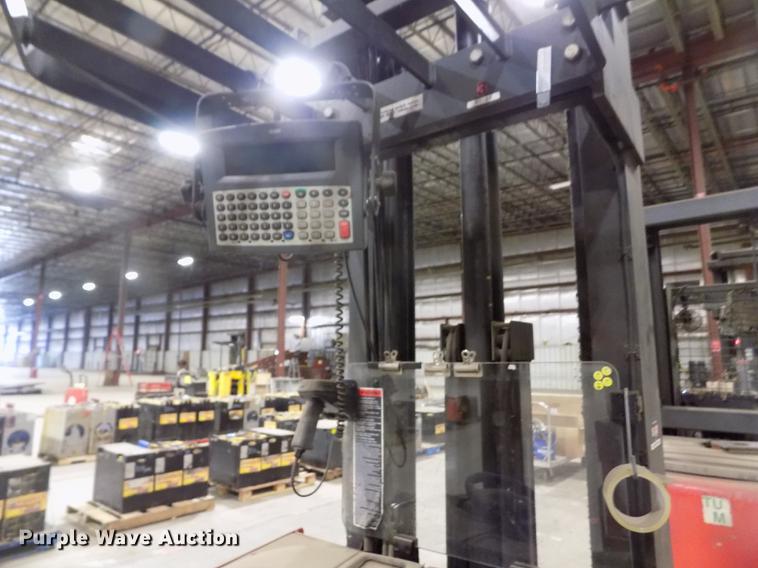 image for item EH9374 Raymond EASI-R30TT forklift