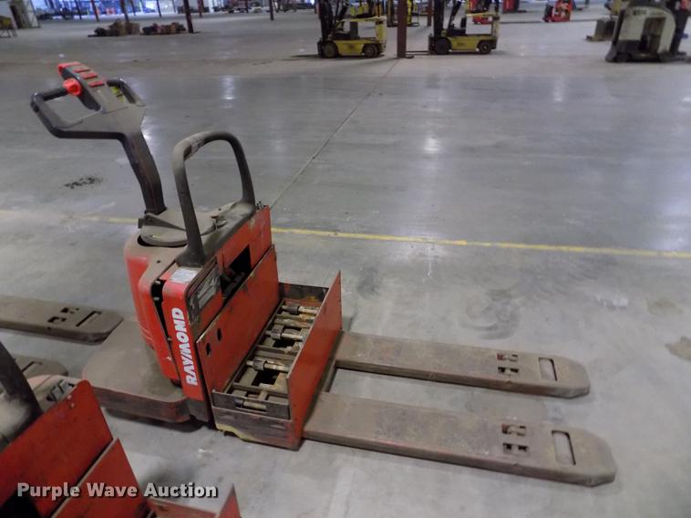 image for item EH9377 Raymond 112TM-FRE60L pallet jack