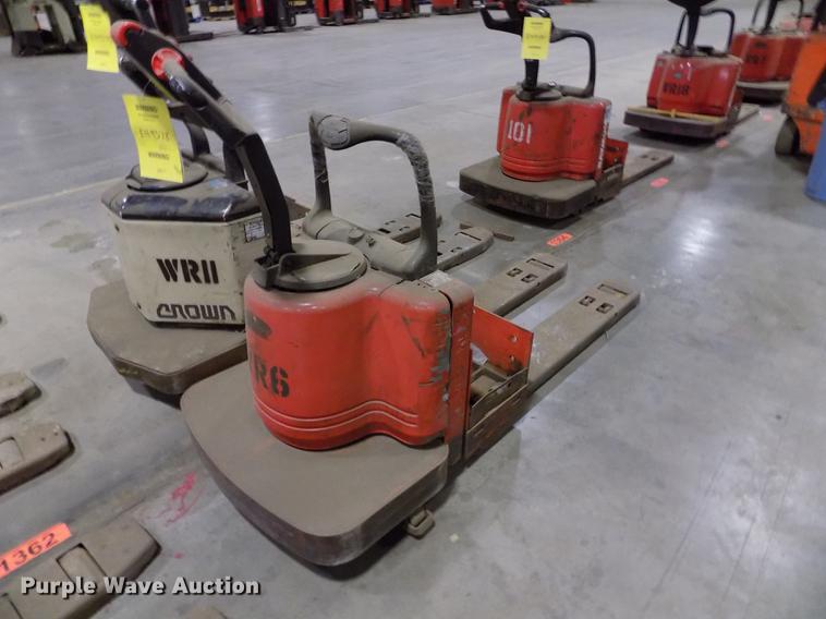 image for item EH9378 Raymond 112TM-FRE60L pallet jack