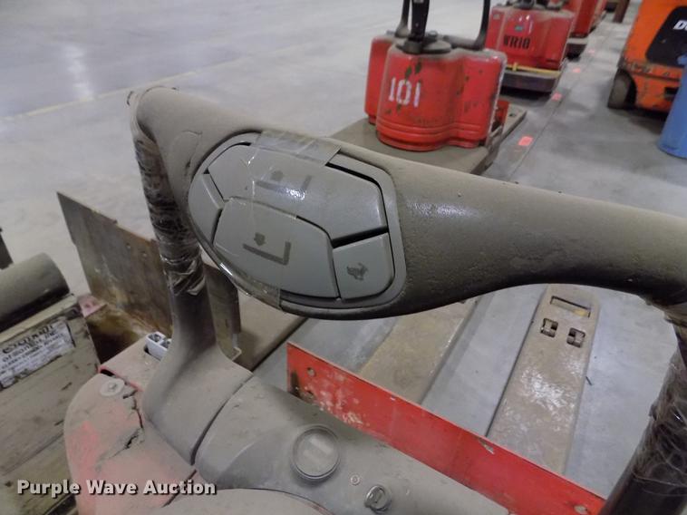 image for item EH9378 Raymond 112TM-FRE60L pallet jack