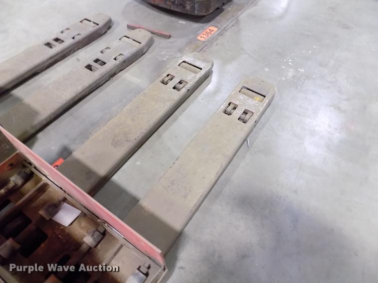 image for item EH9378 Raymond 112TM-FRE60L pallet jack