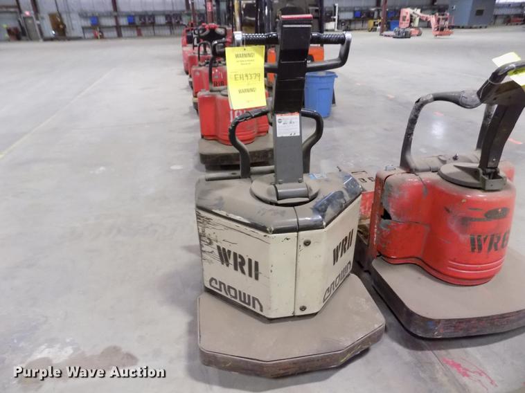 image for item EH9379 Crown PE3520-60 pallet jack