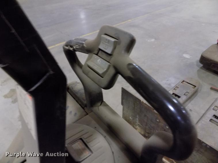 image for item EH9379 Crown PE3520-60 pallet jack