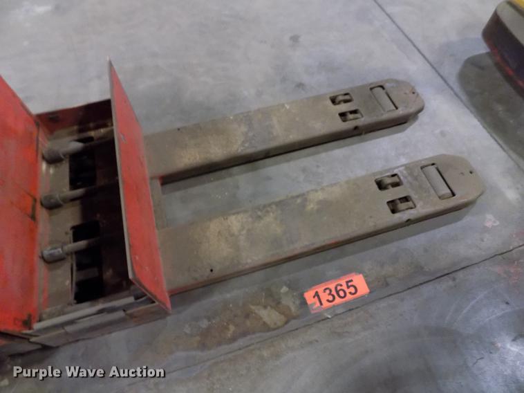 image for item EH9380 Raymond 112TM-FRE60L pallet jack