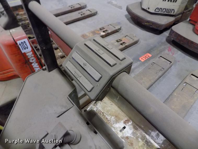 image for item EH9381 Crown 60PE-27-3 pallet jack