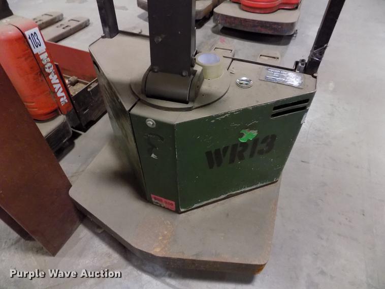 image for item EH9381 Crown 60PE-27-3 pallet jack