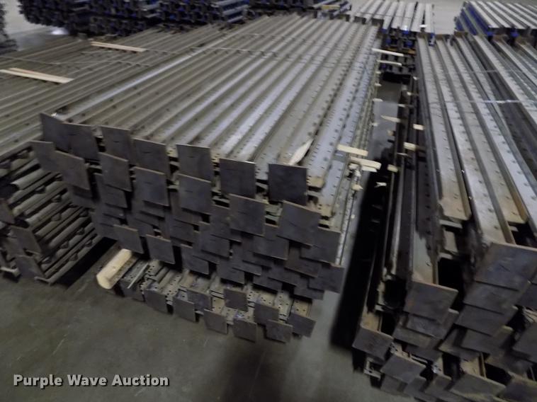 image for item EH9383 Pallet flow rollers