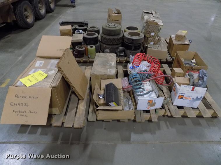 image for item EH9386 Forklift and pallet jack parts