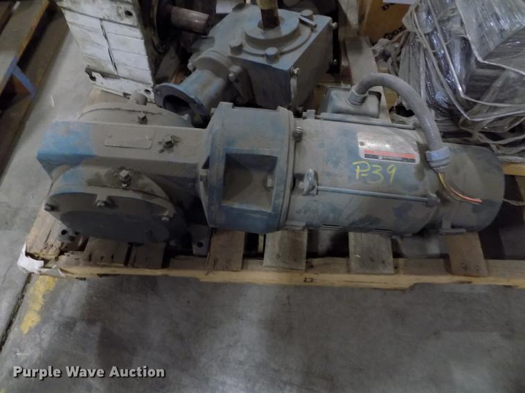 image for item EH9389 Conveyor system gearboxes