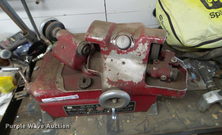 image for item EJ9006 Black & Decker valve grinder