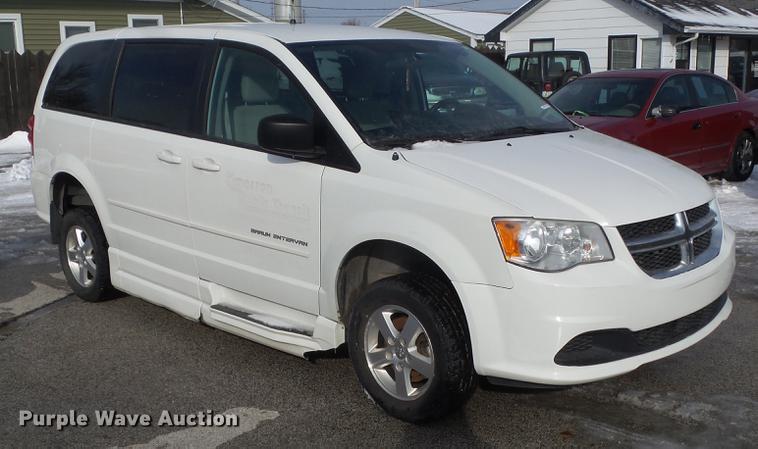 image for item EM9075 2012 Dodge Grand Caravan handicap accessible van