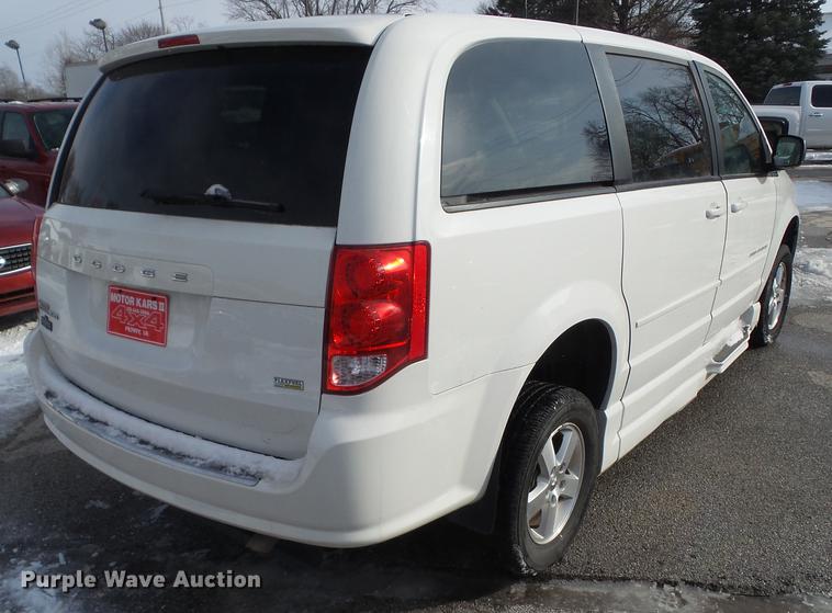 image for item EM9075 2012 Dodge Grand Caravan handicap accessible van