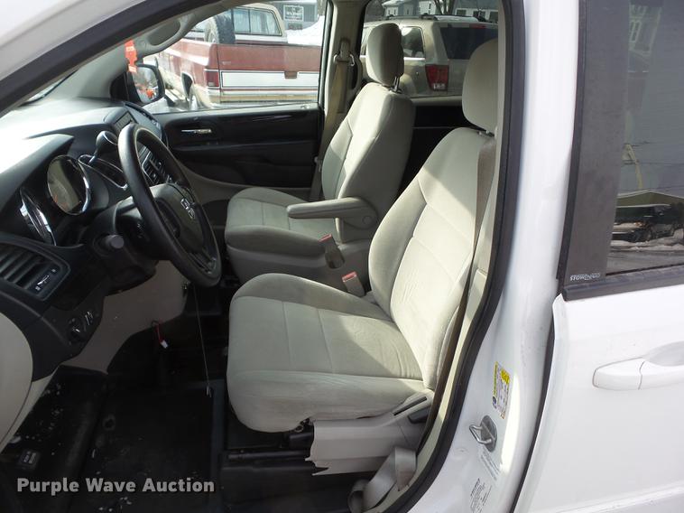 image for item EM9075 2012 Dodge Grand Caravan handicap accessible van
