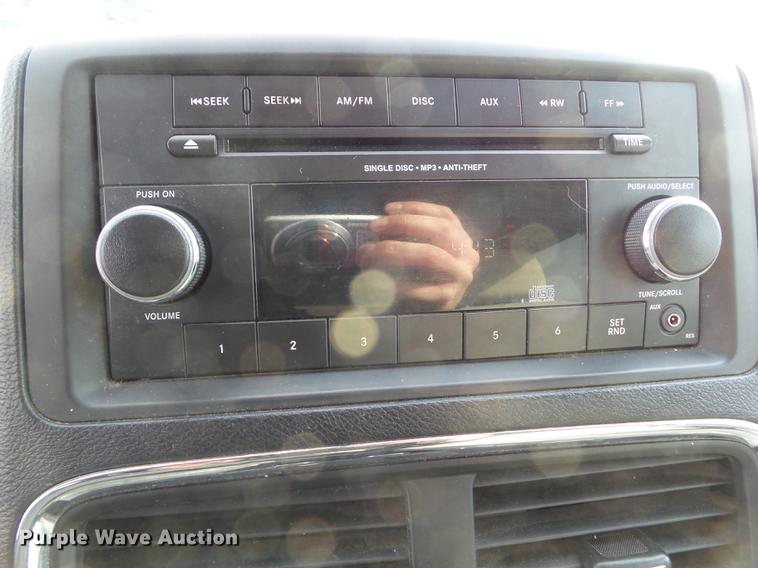 image for item EM9075 2012 Dodge Grand Caravan handicap accessible van