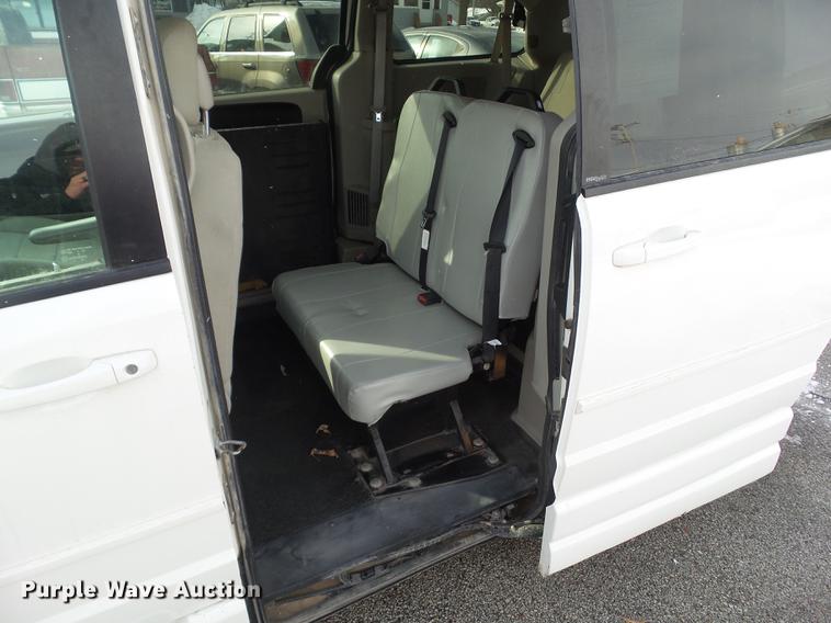 image for item EM9075 2012 Dodge Grand Caravan handicap accessible van