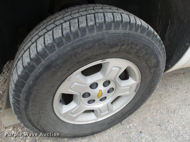 image for item EN9684 2008 Chevrolet Silverado 1500 Ext. Cab pickup truck