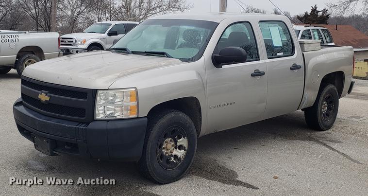 image for item EN9791 2008 Chevrolet Silverado 1500 Crew Cab pickup truck