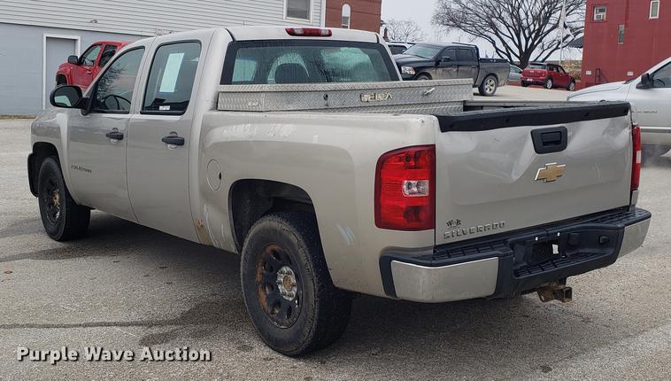image for item EN9791 2008 Chevrolet Silverado 1500 Crew Cab pickup truck