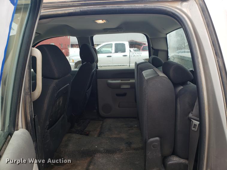 image for item EN9791 2008 Chevrolet Silverado 1500 Crew Cab pickup truck