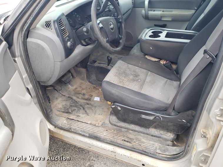 image for item EN9791 2008 Chevrolet Silverado 1500 Crew Cab pickup truck