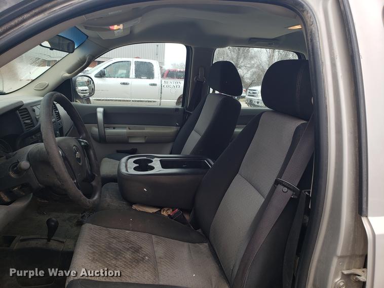 image for item EN9791 2008 Chevrolet Silverado 1500 Crew Cab pickup truck