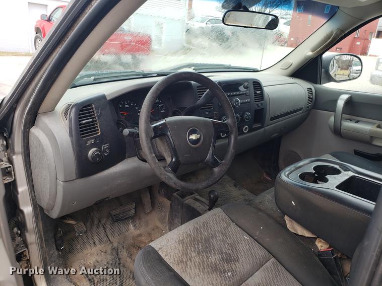 image for item EN9791 2008 Chevrolet Silverado 1500 Crew Cab pickup truck