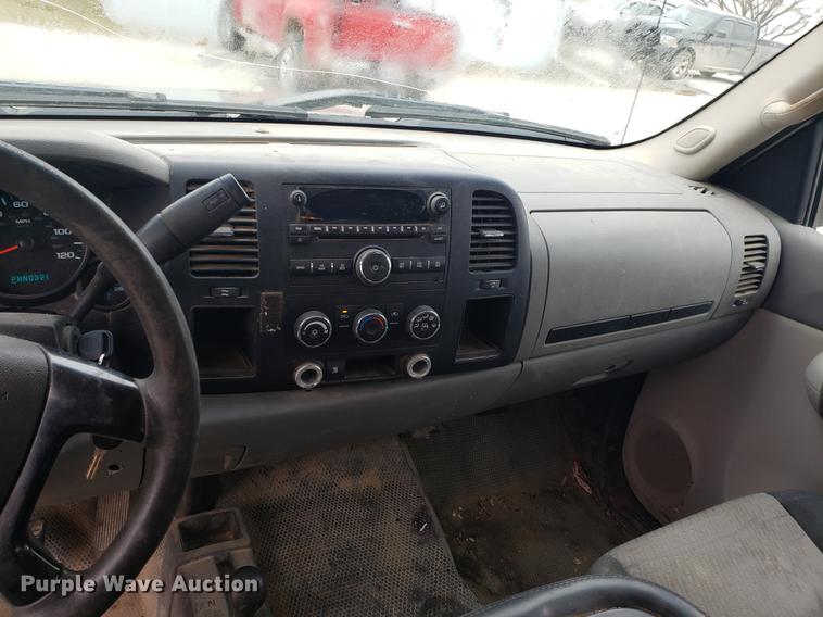 image for item EN9791 2008 Chevrolet Silverado 1500 Crew Cab pickup truck