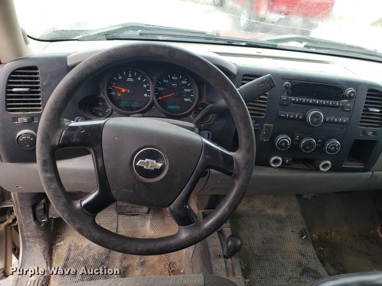 image for item EN9791 2008 Chevrolet Silverado 1500 Crew Cab pickup truck