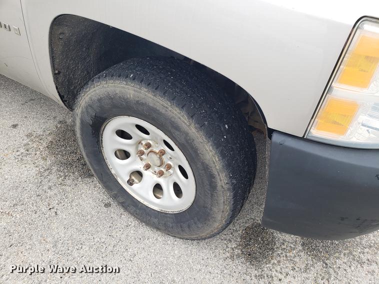 image for item EN9791 2008 Chevrolet Silverado 1500 Crew Cab pickup truck