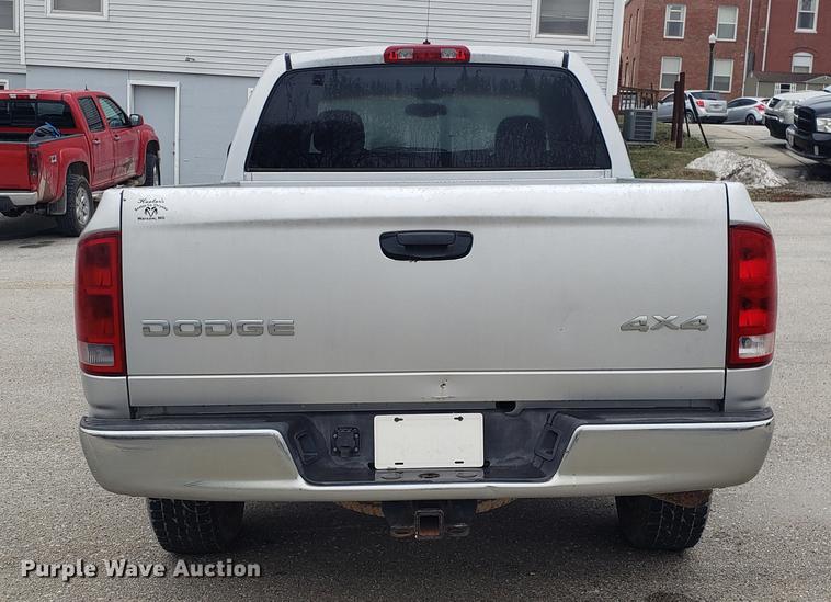 image for item EN9793 2002 Dodge Ram 1500 Quad Cab pickup truck