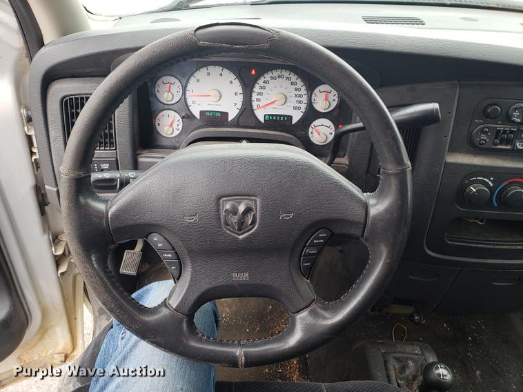 image for item EN9793 2002 Dodge Ram 1500 Quad Cab pickup truck