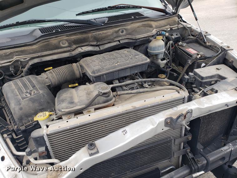 image for item EN9793 2002 Dodge Ram 1500 Quad Cab pickup truck