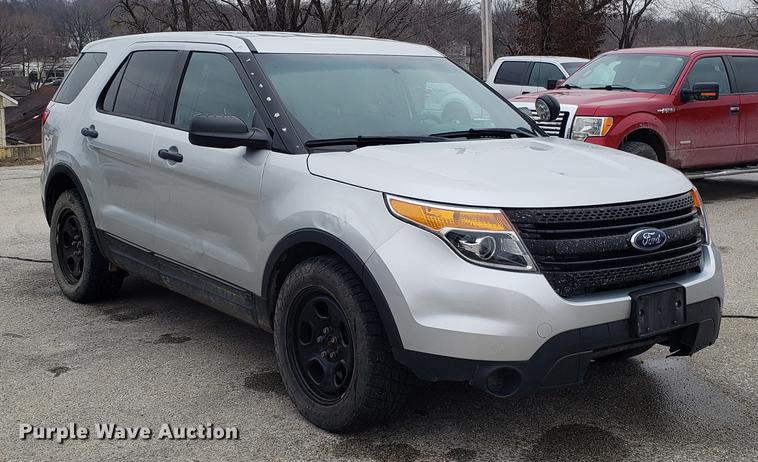 image for item EN9794 2013 Ford Explorer Police Interceptor SUV