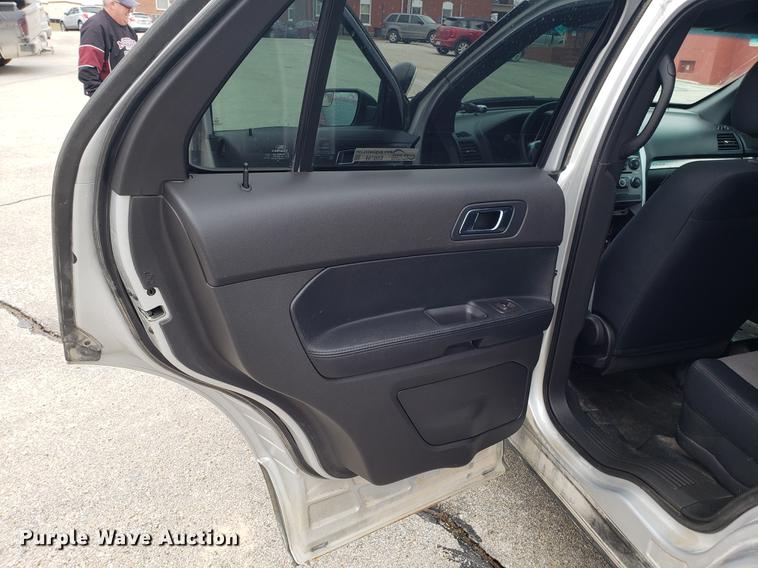 image for item EN9794 2013 Ford Explorer Police Interceptor SUV