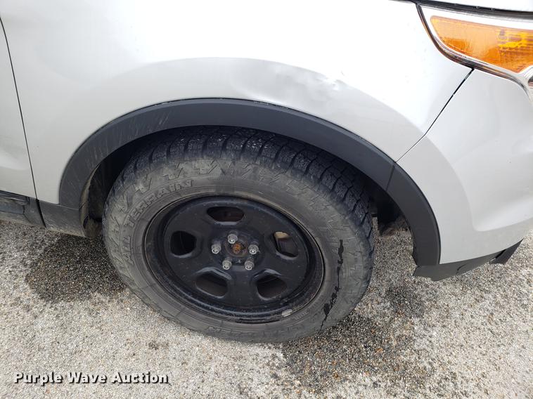 image for item EN9794 2013 Ford Explorer Police Interceptor SUV