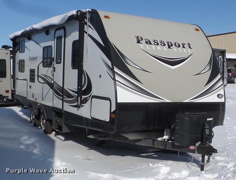 image for item EW9929 2017 Keystone Passport camper