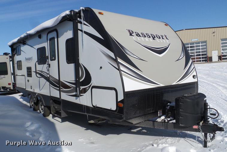 image for item EW9929 2017 Keystone Passport camper