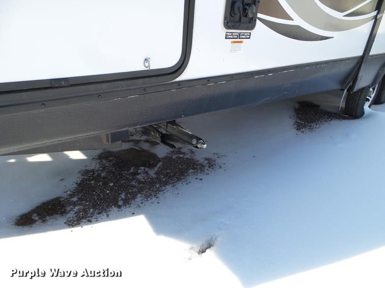 image for item EW9929 2017 Keystone Passport camper