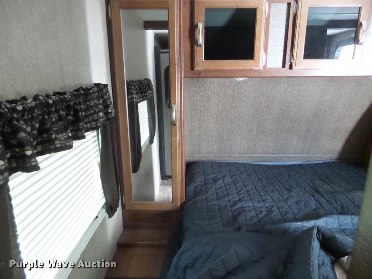 image for item EW9929 2017 Keystone Passport camper