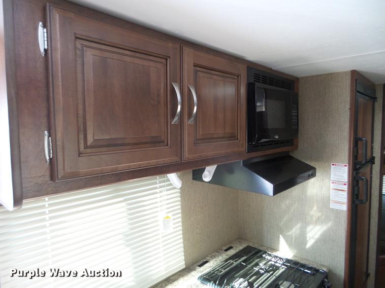 image for item EW9929 2017 Keystone Passport camper