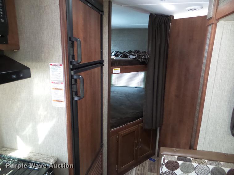 image for item EW9929 2017 Keystone Passport camper