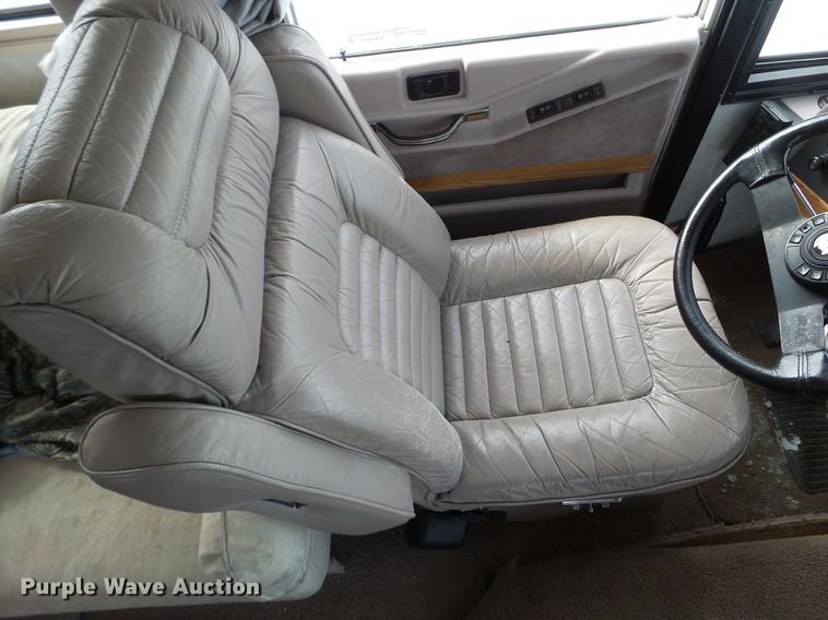 image for item EW9930 1992 Ford F530 Holiday Rambler Imperial RV