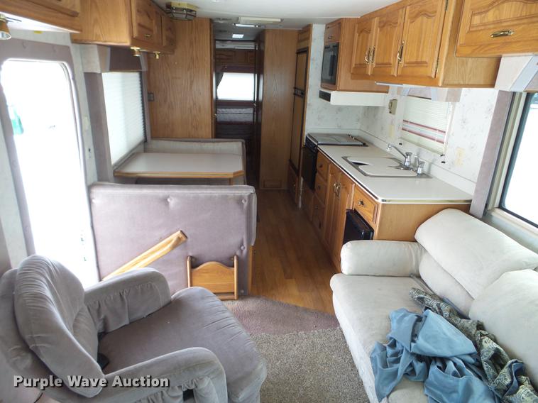 image for item EW9930 1992 Ford F530 Holiday Rambler Imperial RV