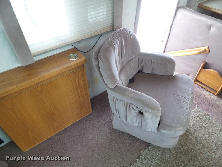 image for item EW9930 1992 Ford F530 Holiday Rambler Imperial RV