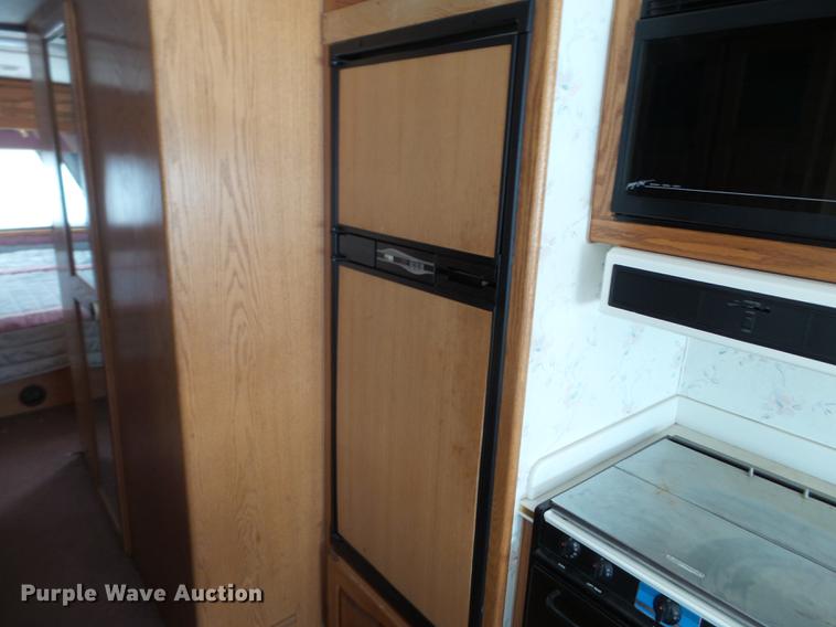 image for item EW9930 1992 Ford F530 Holiday Rambler Imperial RV