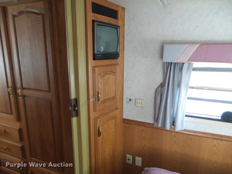 image for item EW9930 1992 Ford F530 Holiday Rambler Imperial RV