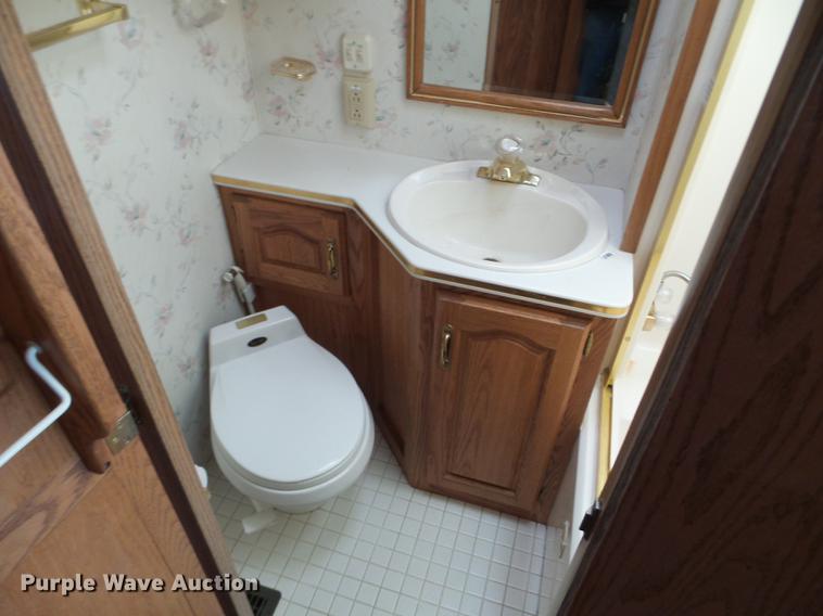 image for item EW9930 1992 Ford F530 Holiday Rambler Imperial RV