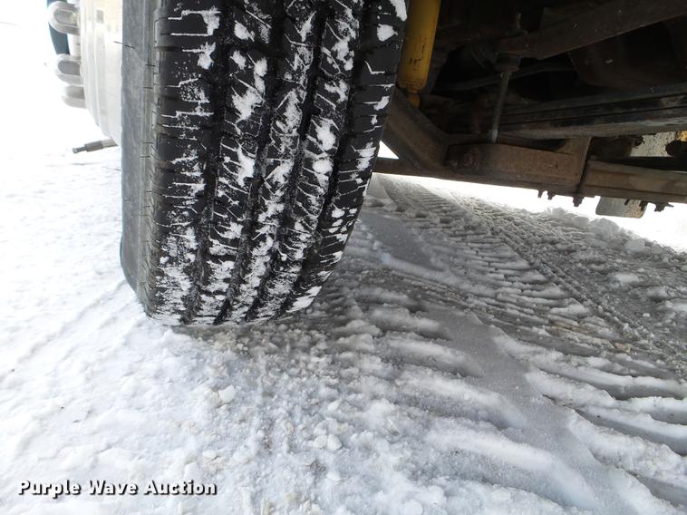 image for item EW9930 1992 Ford F530 Holiday Rambler Imperial RV