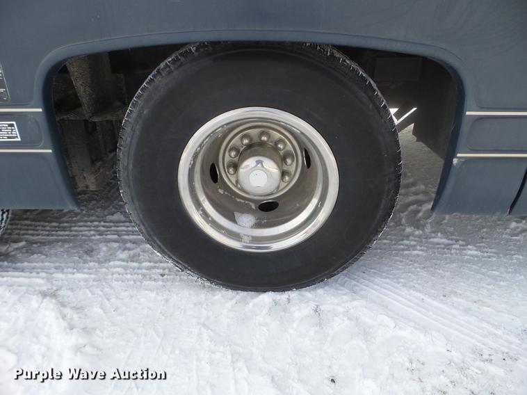 image for item EW9930 1992 Ford F530 Holiday Rambler Imperial RV